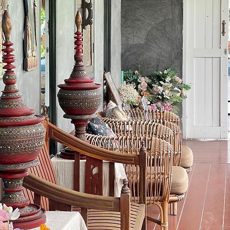 Ferienwohnung The Quarter Wutthakat Bangkok Exterior foto