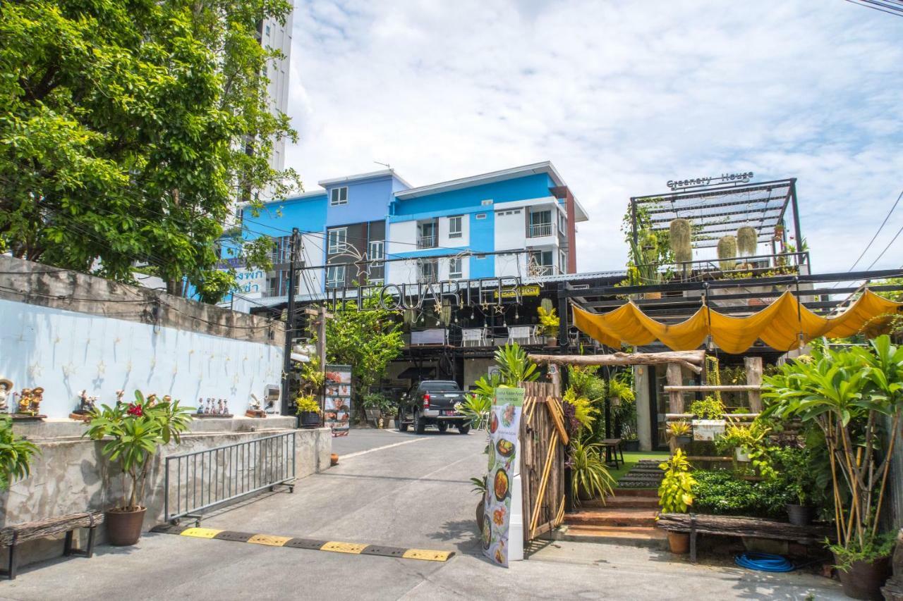 Ferienwohnung The Quarter Wutthakat Bangkok Exterior foto
